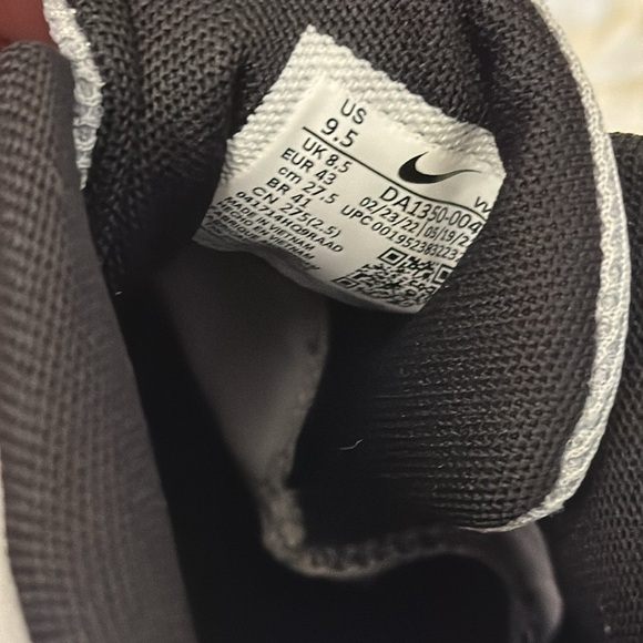 New Nike Renew Retaliation TR 3 Cross Training Shoes  Mens Choose Size 9.5 - Picture 9 of 14